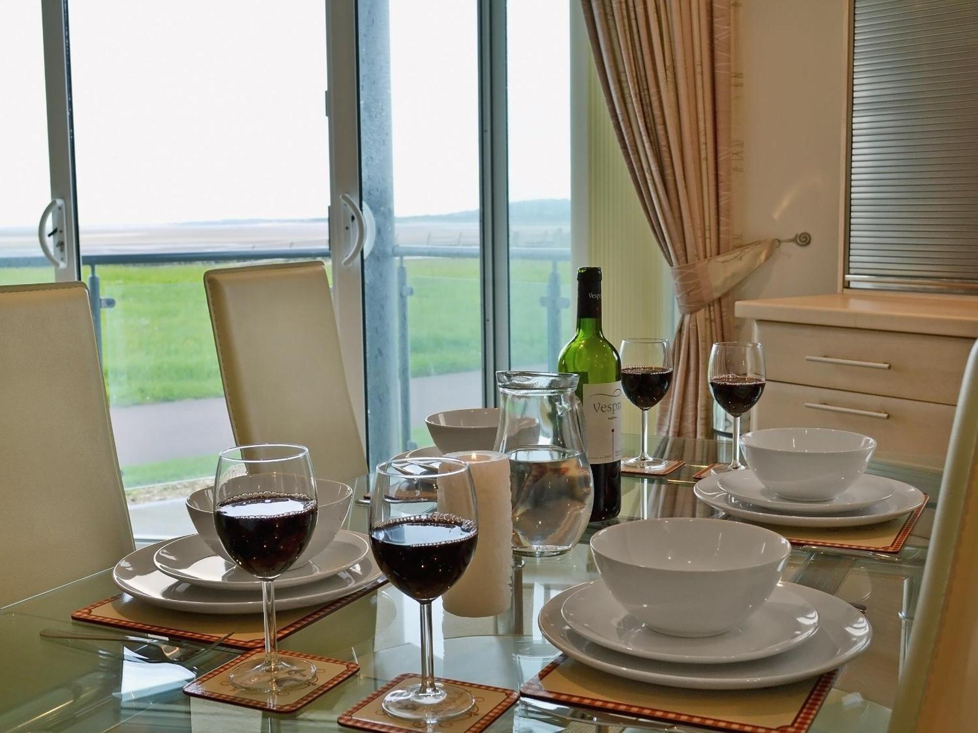 Waters Edge Villa Llanelli Eksteriør billede